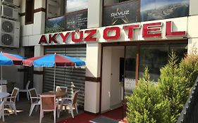 Akyuz Rooming House
